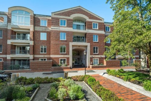 406-130 Mount Auburn St, Cambridge, MA, 02138-5779 | Card Image