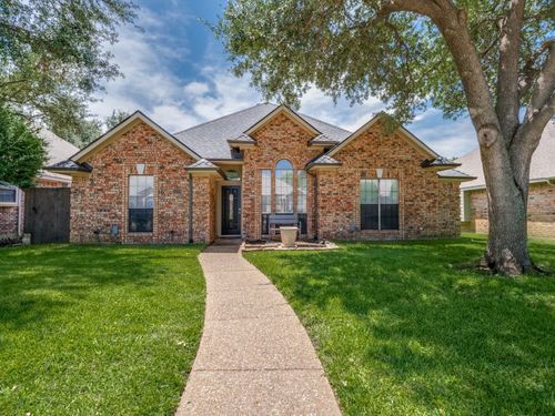 1320 Ponderosa Pine Ln, Carrollton, TX, 75007-1028 | Card Image