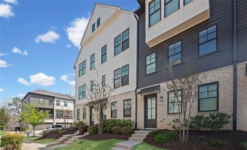6623 Beacon Dr, Sandy Springs, GA, 30328-2984 | Card Image