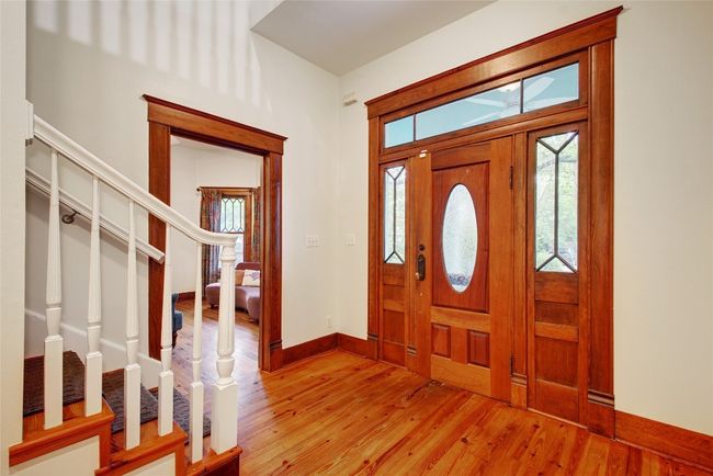 Entry way | Image 17