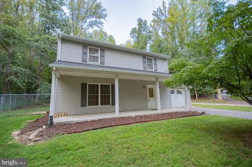 271 Moonshine Ln, HARPERS FERRY, WV, 25425-4946 | Card Image