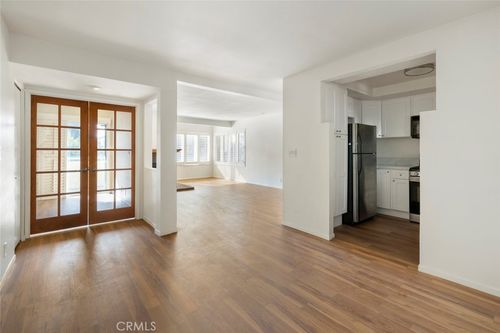 apt-207-7800 Topanga Canyon Blvd, Canoga Park, CA, 91304-5556 | Card Image