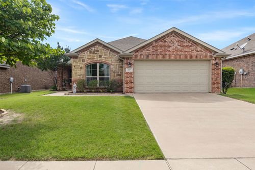 227 Chimney Rock Dr, Waxahachie, TX, 75167-4851 | Card Image