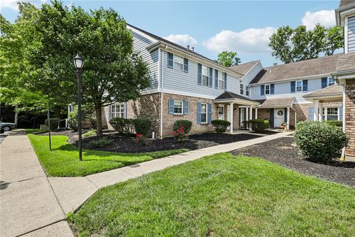 9723 Timberview Ct, Cincinnati, OH, 45241 | Card Image