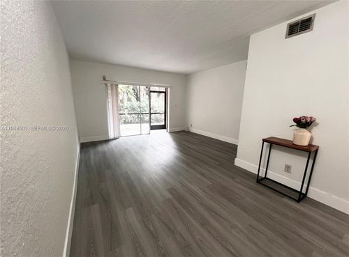 105-1-9156 Nw 40th St, Coral Springs, FL, 33065-2950 | Card Image