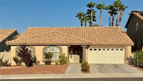 24 Myrtle Beach Dr, Henderson, NV, 89074-6241 | Card Image