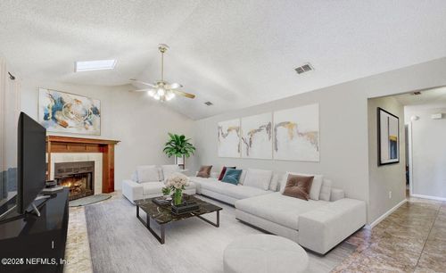 3082-3801 Crown Point Rd, Jacksonville, FL, 32257-7804 | Card Image