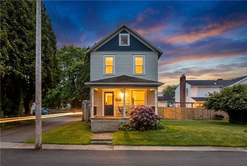 308 Spruce St, Grove City, PA, 16127-1623 | Card Image