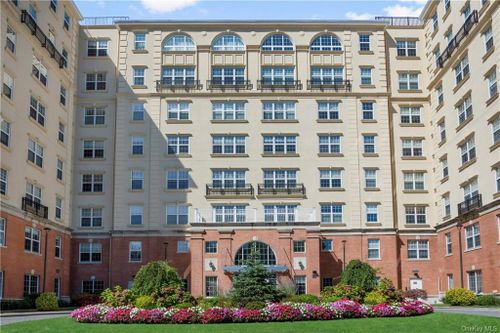 303-10 Byron Place, Mamaroneck, NY, 10538 | Card Image