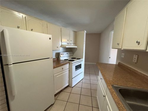 apt-7-3049 Nw 9th Ave, Wilton Manors, FL, 33311-1700 | Card Image