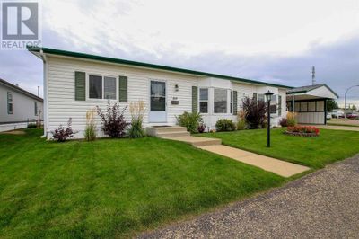 37543 England Way, House other with 3 bedrooms, 2 bathrooms and 3 parking in Red Deer County AB | Image 1