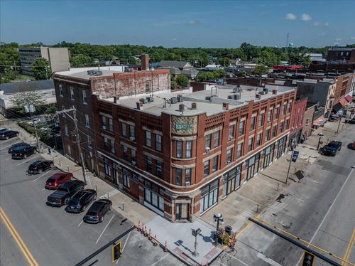 2 N Main St, Winchester, KY, 40391-2606 | Card Image