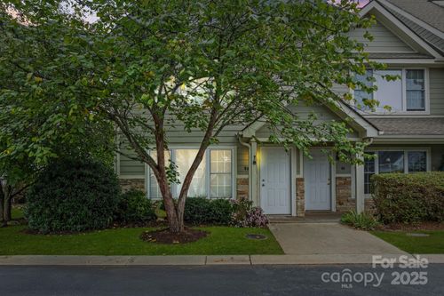 94 Rotunda Cir, Asheville, NC, 28806-0005 | Card Image