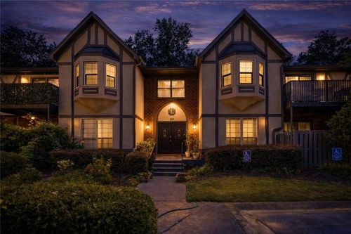 6851 Roswell Rd, Sandy Springs, GA, 30328-2456 | Card Image