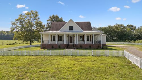 1143 Hilton Ln, Castalian Springs, TN, 37031-4558 | Card Image