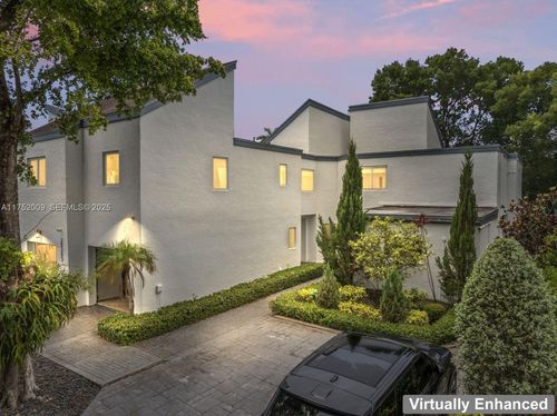 20205 W Oak Haven Cir, Miami, FL, 33179-2846 | Card Image