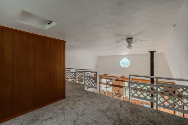 Hall with carpet floors | Image 46