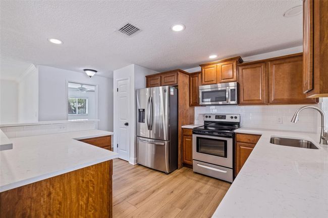 Kitchen | Image 10