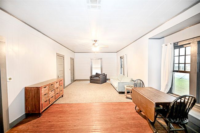 304 Rock Hill Rd, House other with 2 bedrooms, 1 bathrooms and null parking in Bowie TX | Image 14