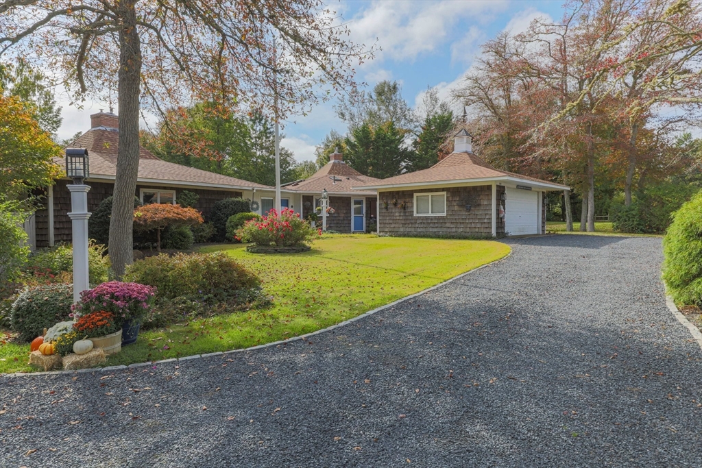 Brier Ln, Brewster, MA 02631