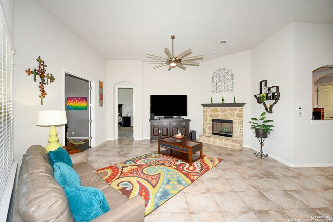 30885 Schlather Ln, House other with 4 bedrooms, 3 bathrooms and null parking in Bulverde TX | Image 18