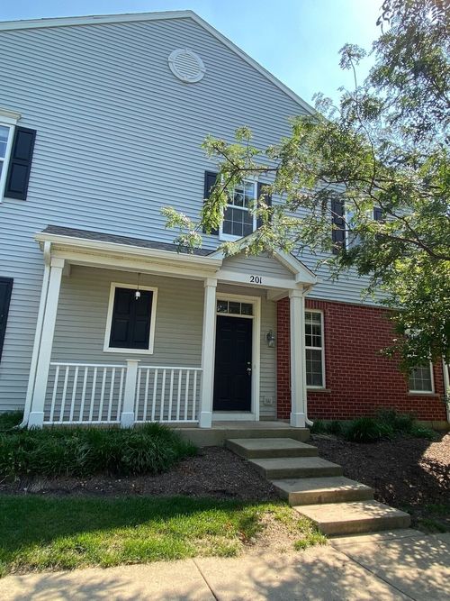 201 Springbrook Trl, Oswego, IL, 60543-4006 | Card Image