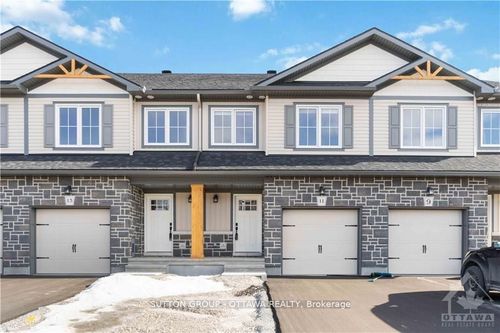 13 Whitcomb Cres, Smiths Falls, ON, K7A0C1 | Card Image