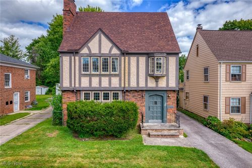3553 Ingleside Rd, Shaker Heights, OH, 44122-5001 | Card Image