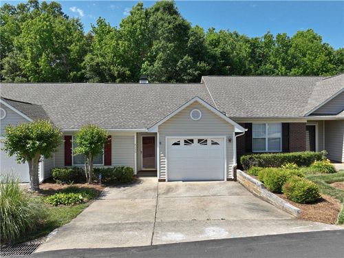 3133 High Bridge Cir, Jamestown, NC, 27282-8525 | Card Image