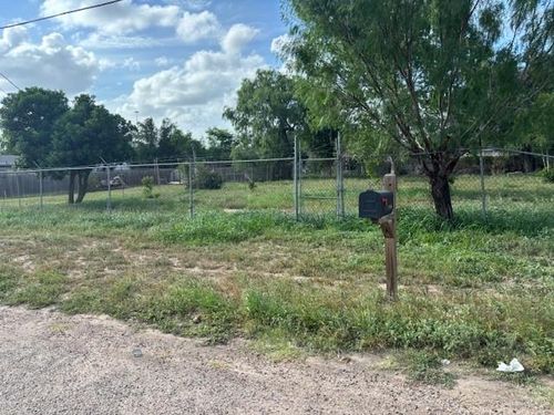 215 Lincoln Avenue, Edinburg, TX, 78542 | Card Image