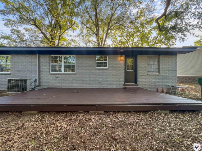 202 Main St, House other with 3 bedrooms, 2 bathrooms and null parking in Hooks TX | Image 20