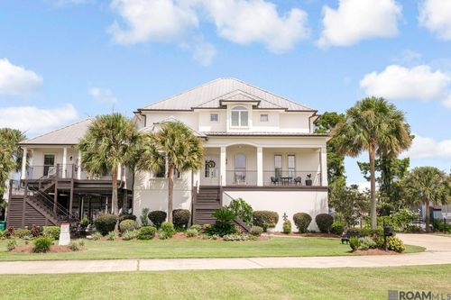 33075 Rivergate Cir, Springfield, LA, 70462-7628 | Card Image