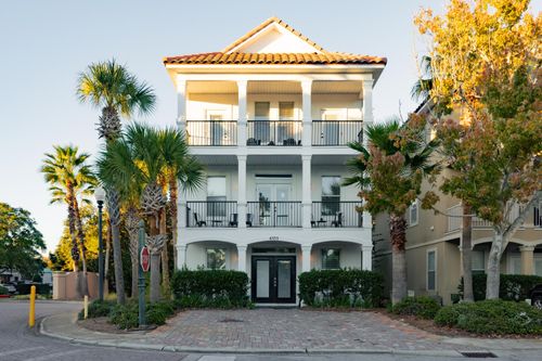 4555 Village Way, Destin, FL, 32541-3532 | Card Image