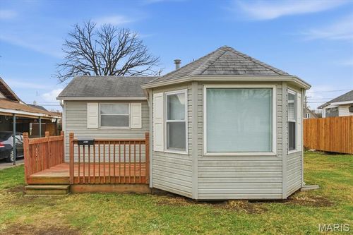 2617 Cayuga St, Granite City, IL, 62040-3104 | Card Image