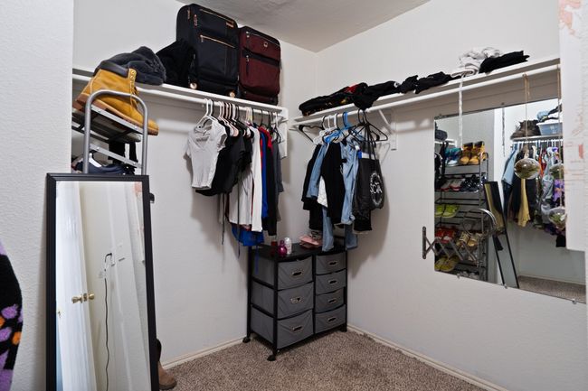 Primary Closet | Image 15