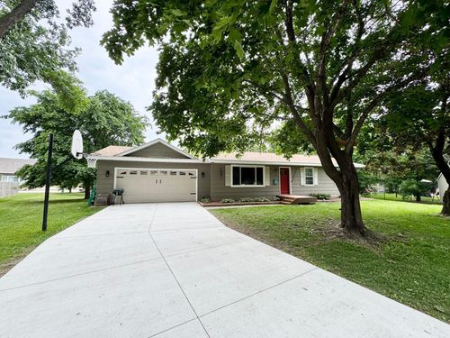 9 Bunker Cir, Monticello, MN, 55362-8558 | Card Image