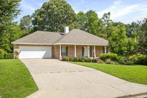 51 Saint Andrews, Hattiesburg, MS, 39401-8213 | Card Image