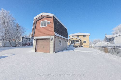 1063 Wood St, Churchill, ON, L0L1K0 | Card Image