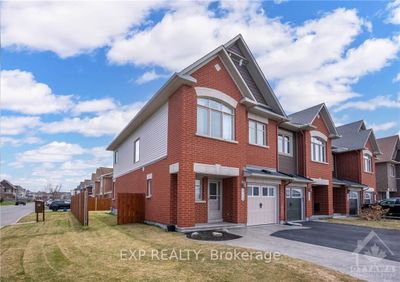 213 Silvermoon Cres, Home with 3 bedrooms, 3 bathrooms and 3 parking in Orléans ON | Image 2