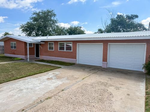 606 Coke Ave, Anton, TX, 79313-4221 | Card Image