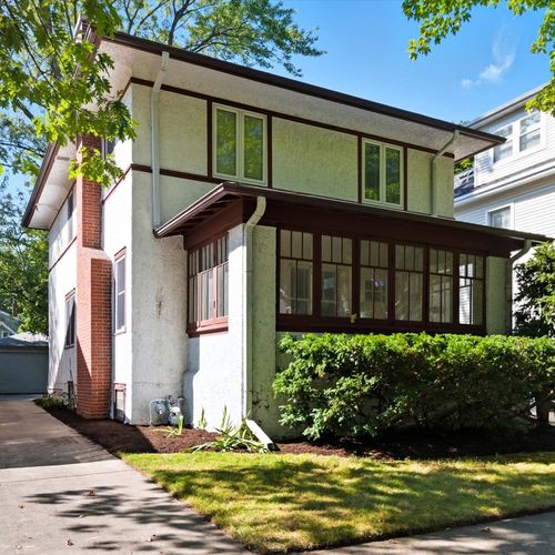 105 Dupee Pl, Wilmette, IL, 60091-3401 | Card Image