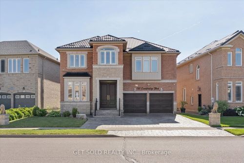 135 Earlsbridge Blvd, Brampton, ON, L7A3T7 | Card Image