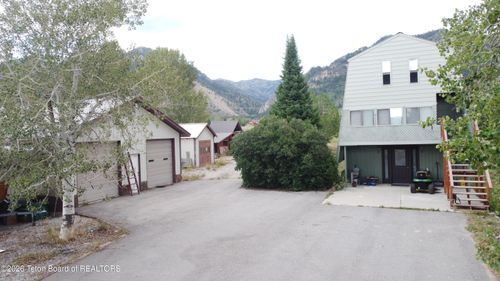 127 Cottonwood Ct, Thayne, WY, 83127 | Card Image