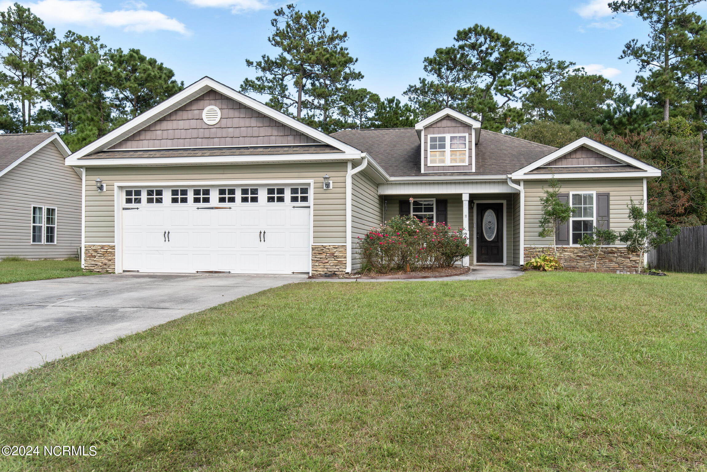 Jasmine Ln, Jacksonville, NC 28546