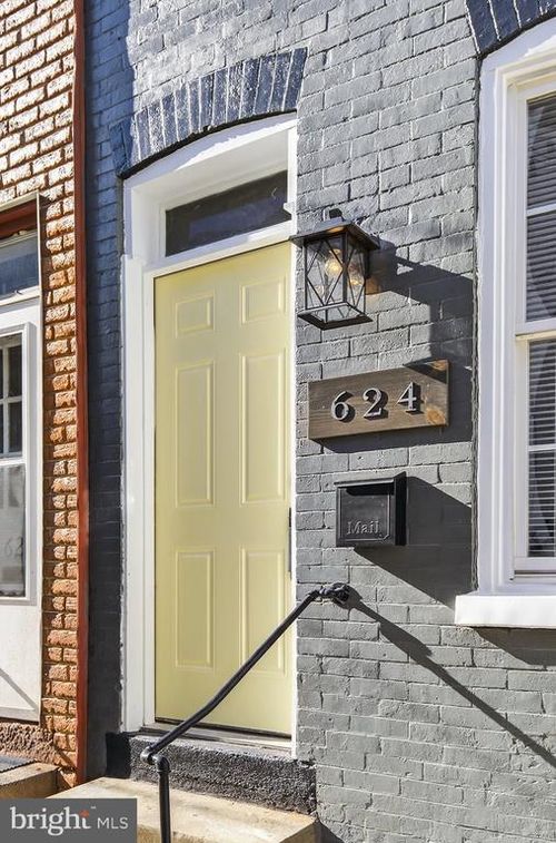 624 Olive St, LANCASTER, PA, 17602-2319 | Card Image