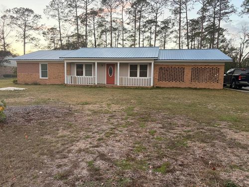 557 Parkview Cir, Valdosta, GA, 31602-7836 | Card Image