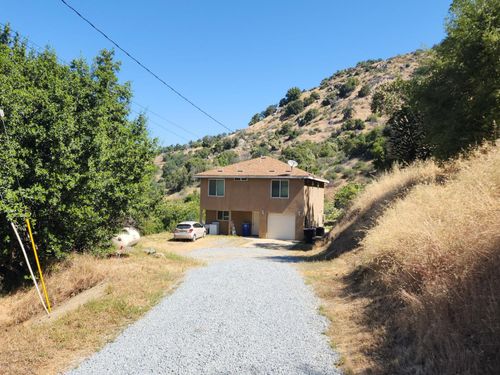 45704 Butternut Ln, Yokuts Valley, CA, 93675-9765 | Card Image