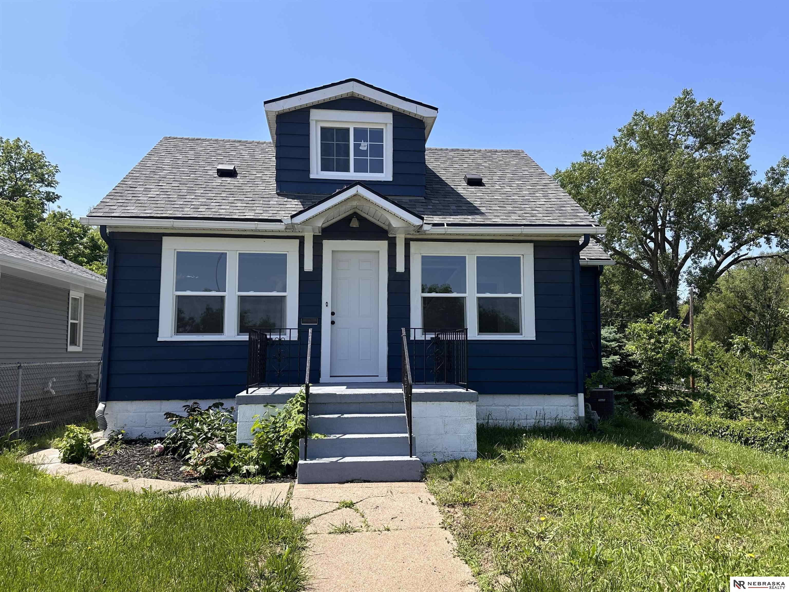 13th St, Omaha, NE 68107