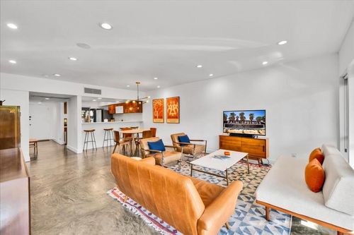 unit-101-277 E Alejo Rd, Palm Springs, CA, 92262-6082 | Card Image