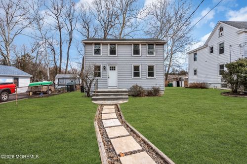6 Sadie Ln, New Egypt, NJ, 08533-1101 | Card Image